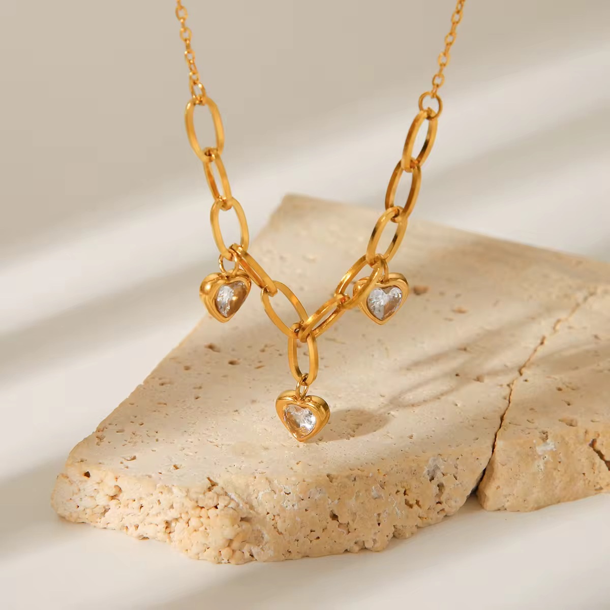 Heartbond luxe Cuban Chain Charm Zircon necklace