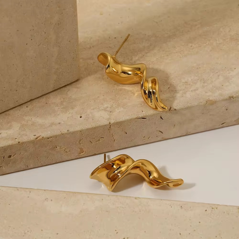 Irregular Twisted Shaped 18K Gold Plated Chunky Tarnish Free Earing