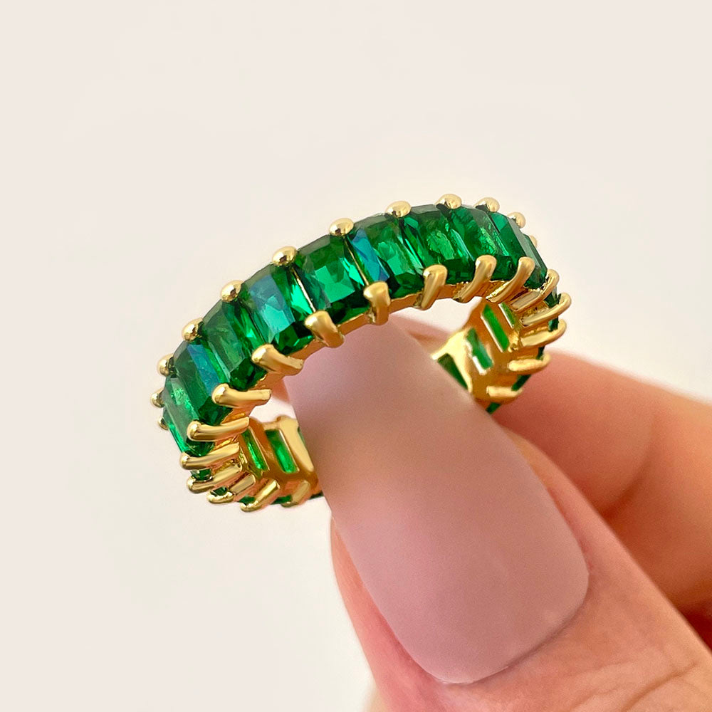 Woman wearing Orek Emera Emerald Zirconia Ring ring