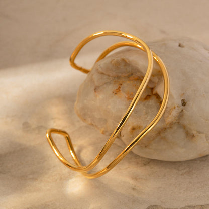 Woman wearing Orek Arelia Double Layer Bangle bracelet