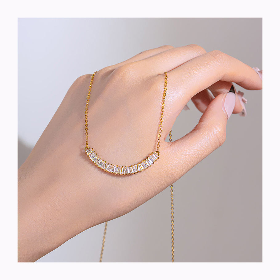 Orek Evara Pure Light Necklace for everyday wear, office wear and gifting