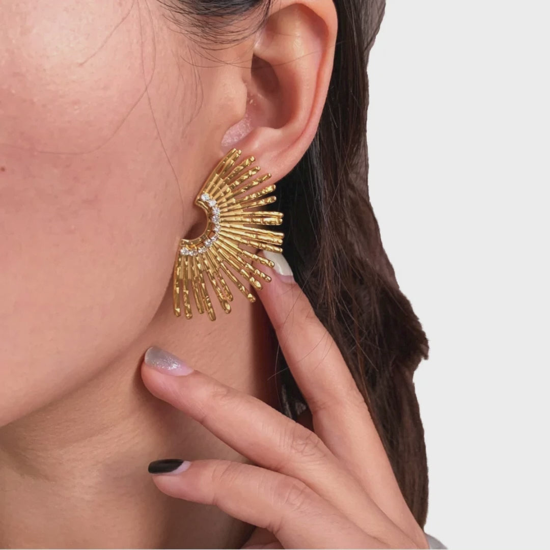 Ivra Golden Petal Earring - Orek anti tarnish 18K gold plated earrings for women